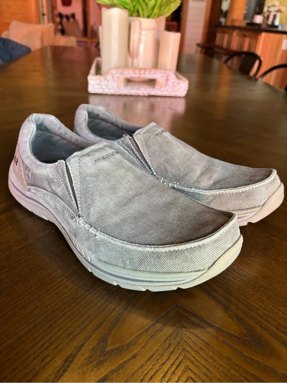 Skechers Relaxed Fit Men’s 9 Gray/Taupe Memory Foam Slip On Shoes